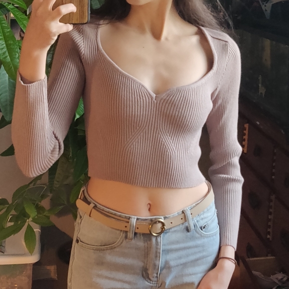 NWT Sweetheart neck crop ribbed sweater - Picture 2 of 9